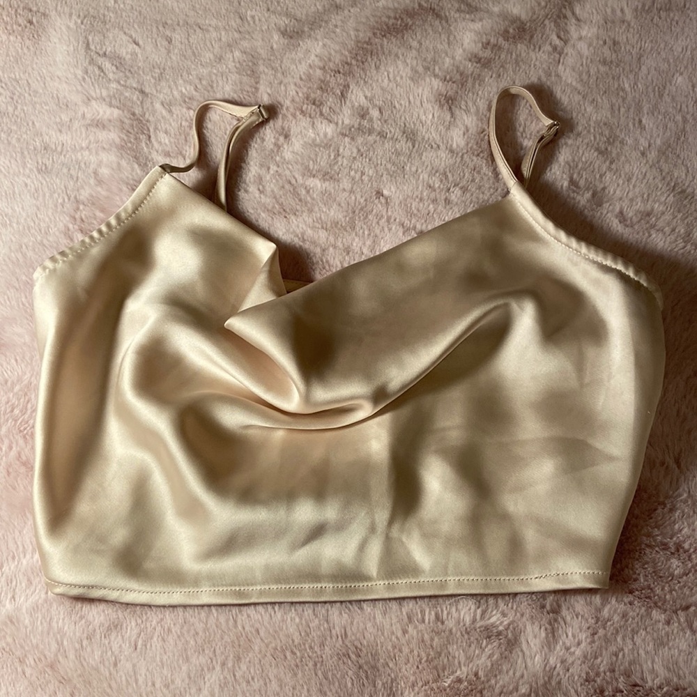 Forever 21 top. Color Champagne. Size S.